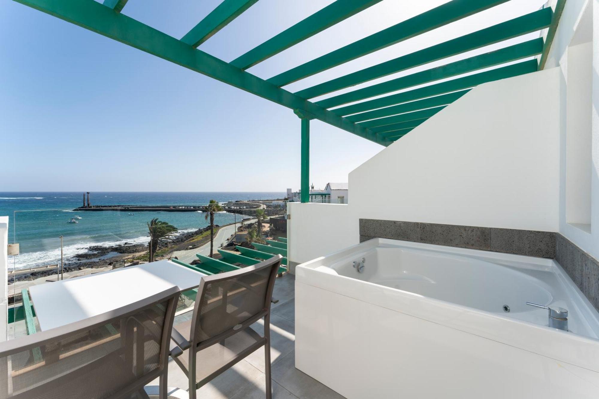 Barcelo Teguise Beach - Adults Only Costa Teguise Ngoại thất bức ảnh